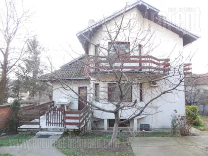 DEDINJE BELI DVOR | 4zida.rs
