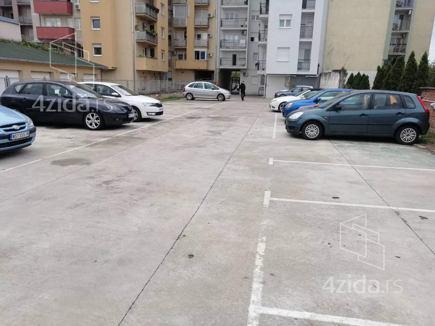 Parking | 4zida