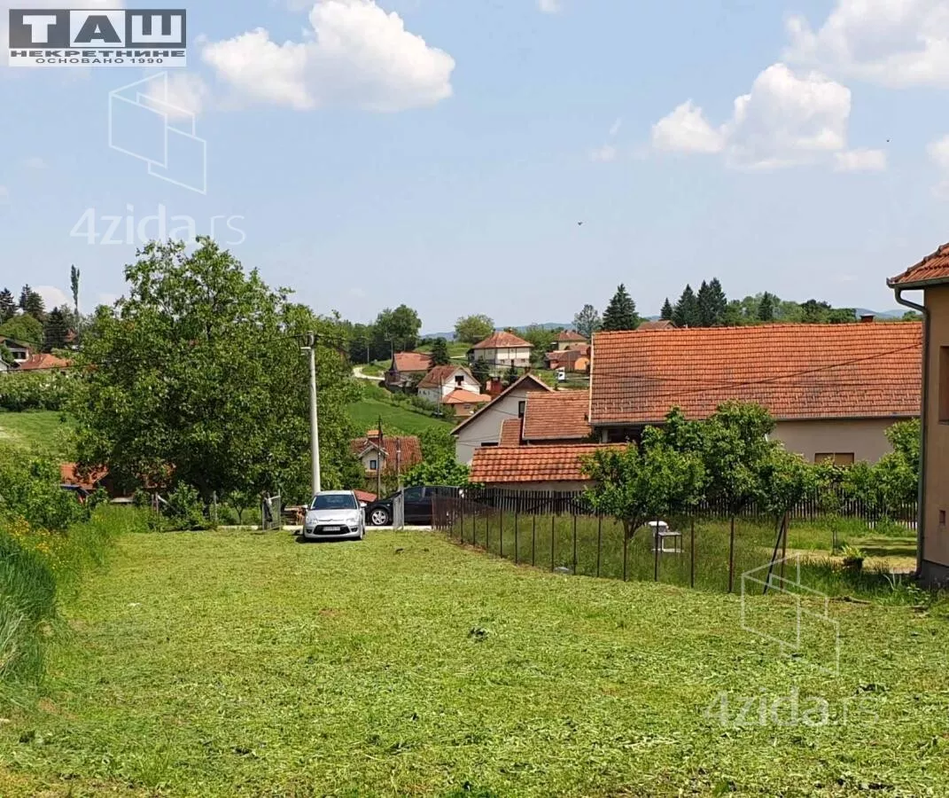 Plac | 4zida