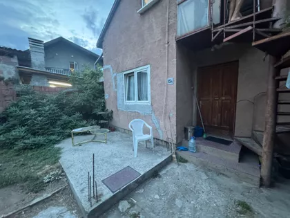 Svetosavska | 4zida.rs