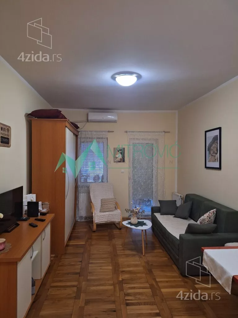 Garsonjera | 4zida