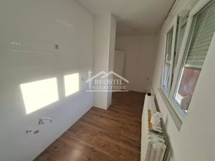 Karađorđeva | 4zida.rs
