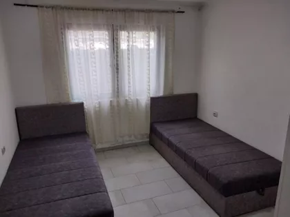 Mali Bajmok | 4zida.rs