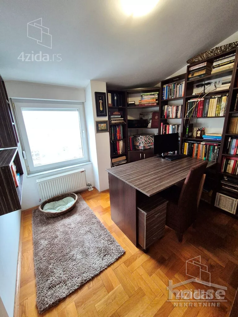 Šestosoban stan | 4zida