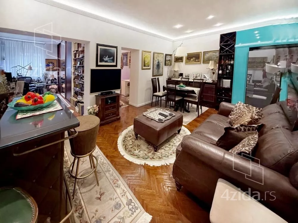 Troiposoban stan | 4zida