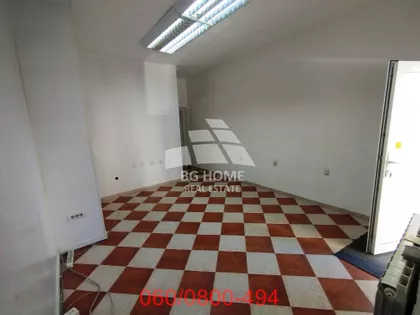 Milana Uzelca | 4zida.rs