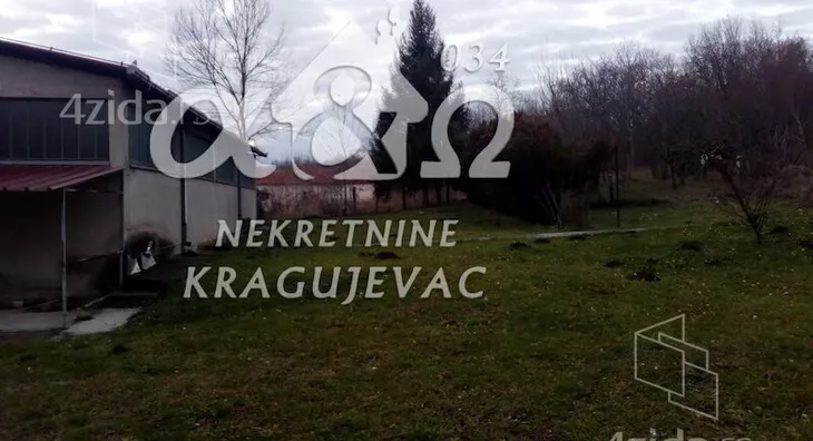 Poslovna zgrada | 4zida