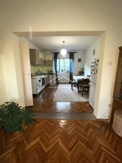 Prvomajska | 4zida.rs