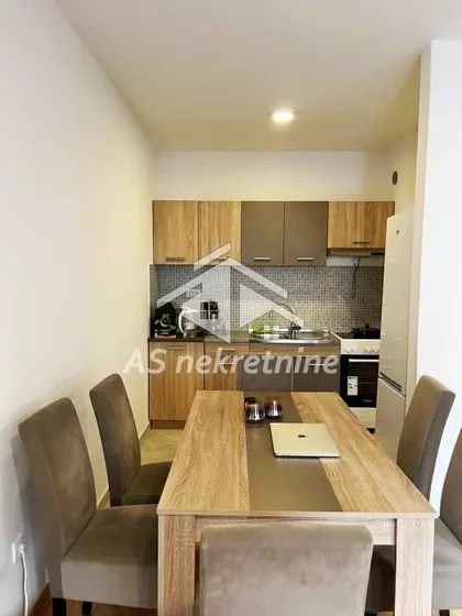 Autokomanda | 4zida.rs