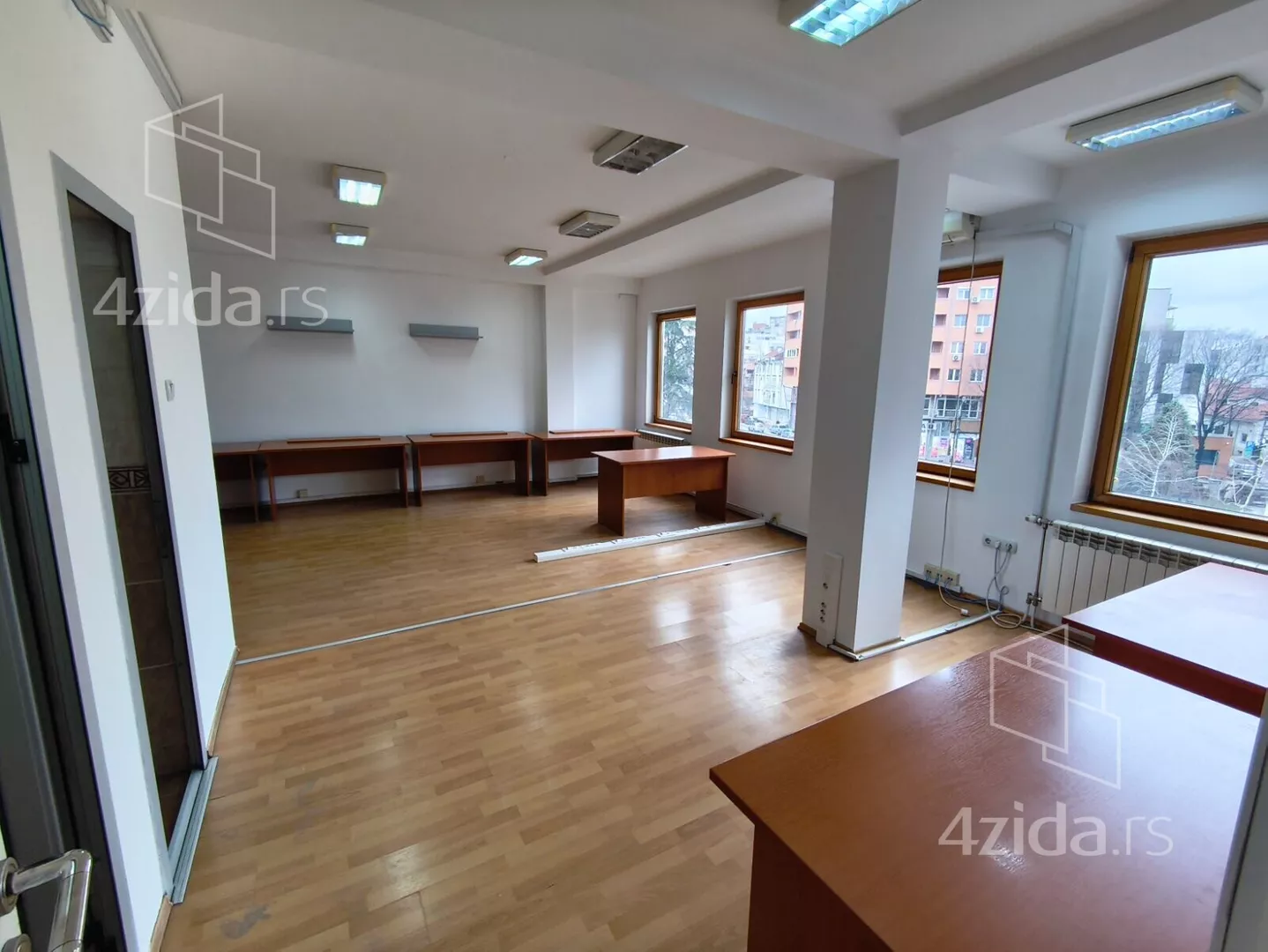 Poslovni prostor | 4zida