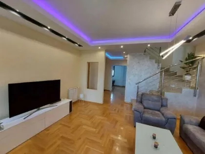 Crveni Krst Zvezdara | 4zida.rs