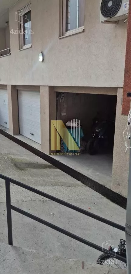 Garaža | 4zida