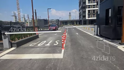 Tadije Sondermajera 5 | 4zida.rs