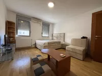 Dom Zdravlja, Medijana, Gradske lokacije, Niš | 4zida.rs | 4zida.rs