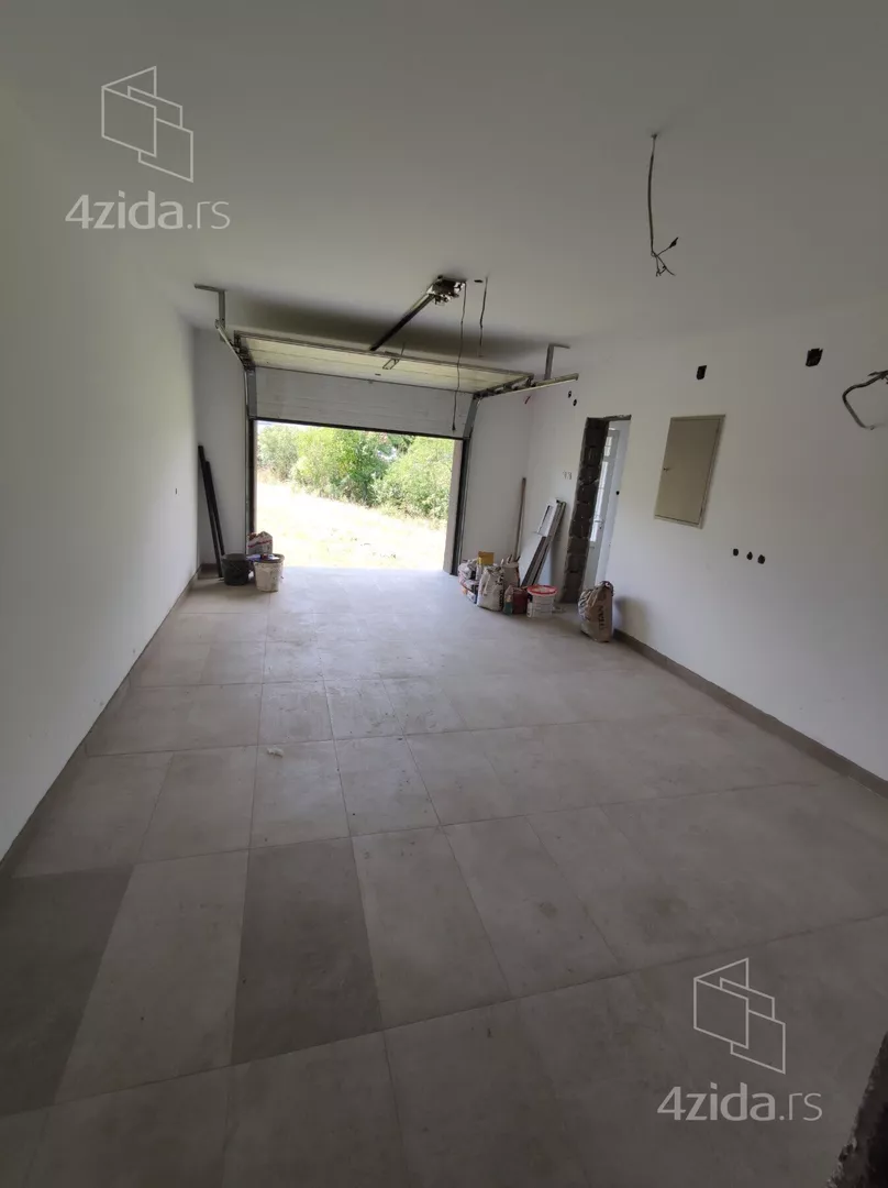 3-etažna kuća | 4zida