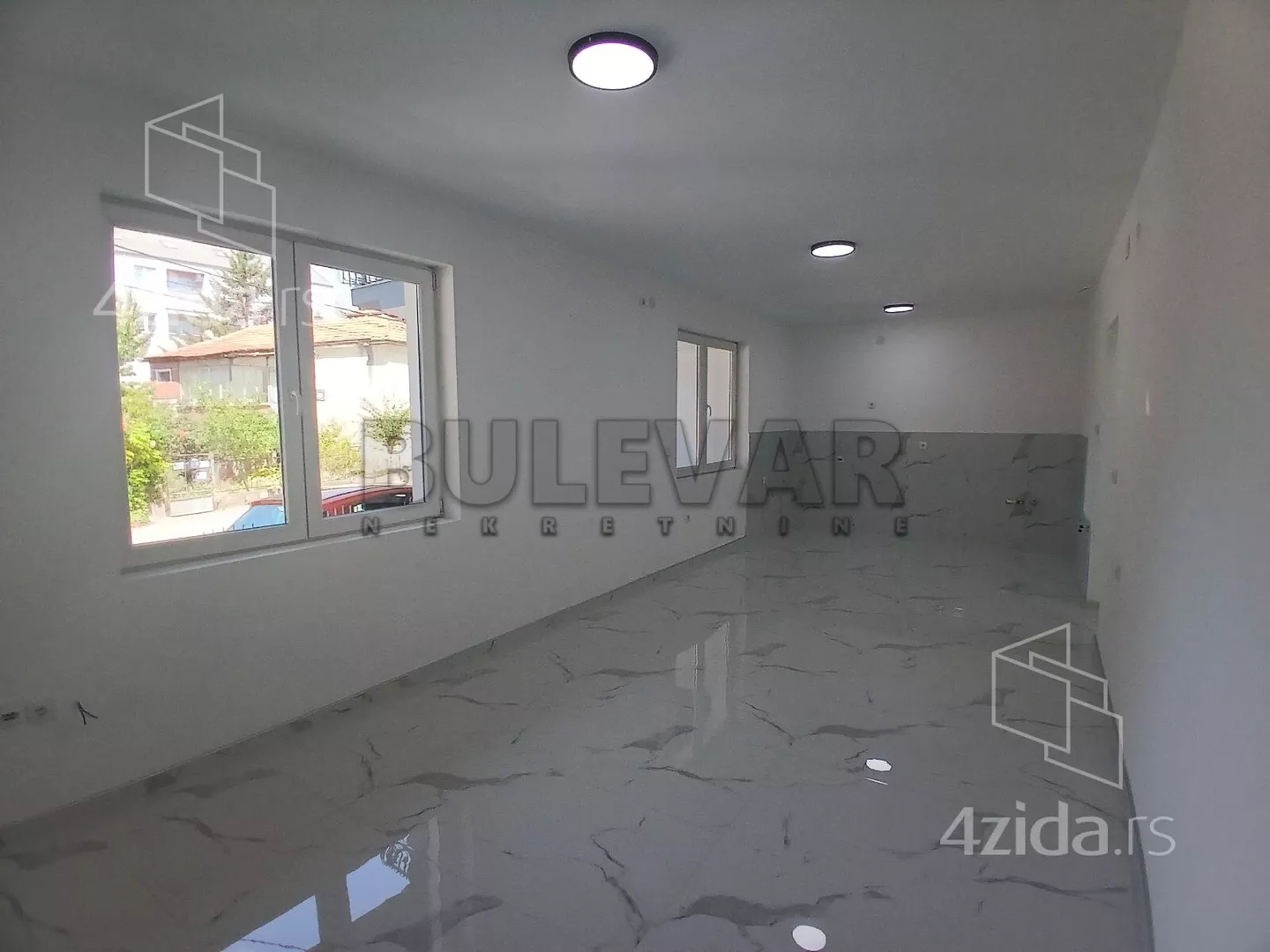 Lokal | 4zida