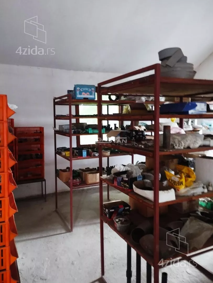 Lokal | 4zida