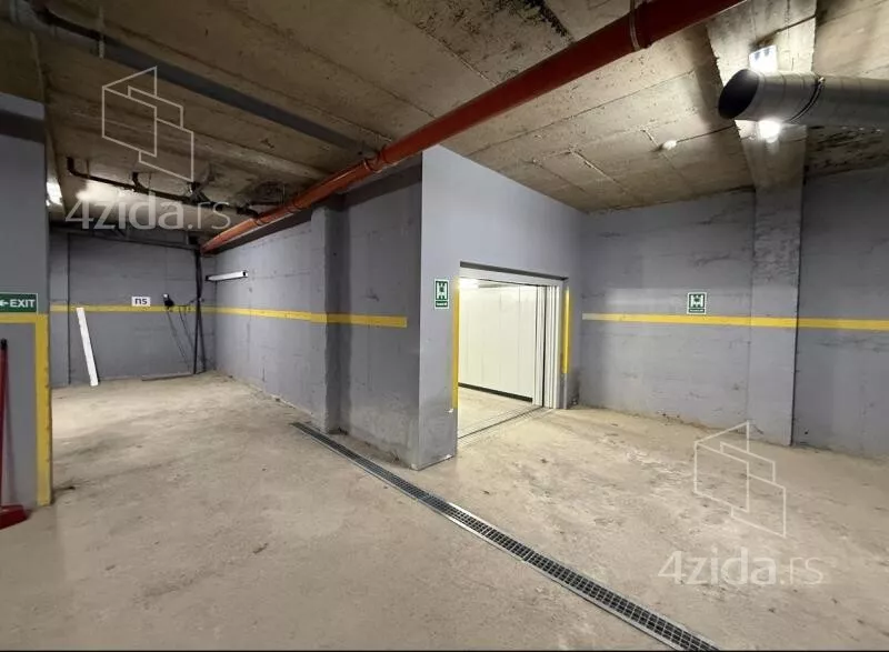 Garaža | 4zida