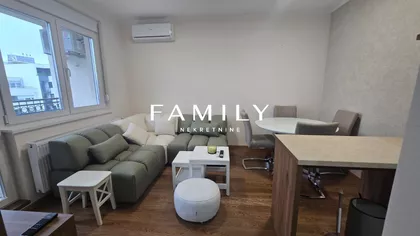 Heroja Pinkija | 4zida.rs