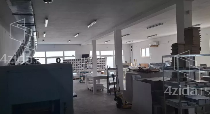 Poslovni prostor | 4zida