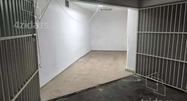 Garaža | 4zida