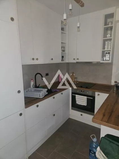 Ugrinovačka | 4zida.rs
