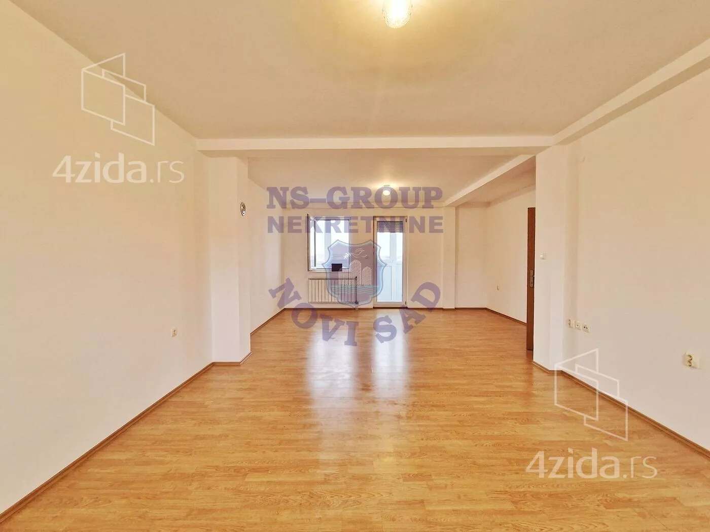 Petosoban stan | 4zida