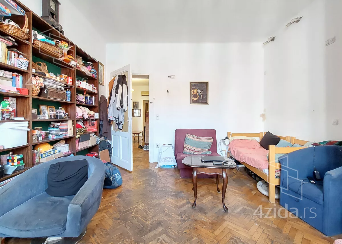 Četvoroiposoban stan | 4zida