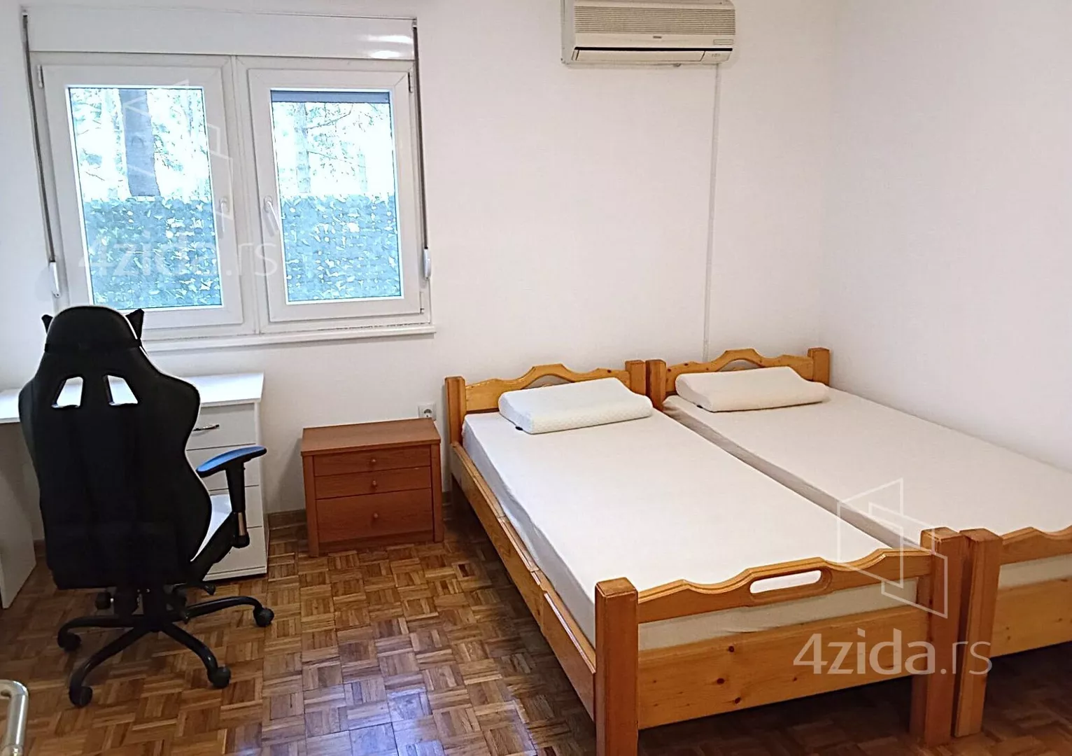 Troiposoban stan | 4zida