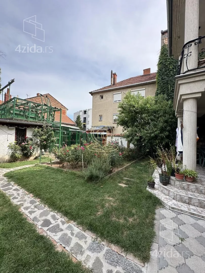 Kuća | 4zida