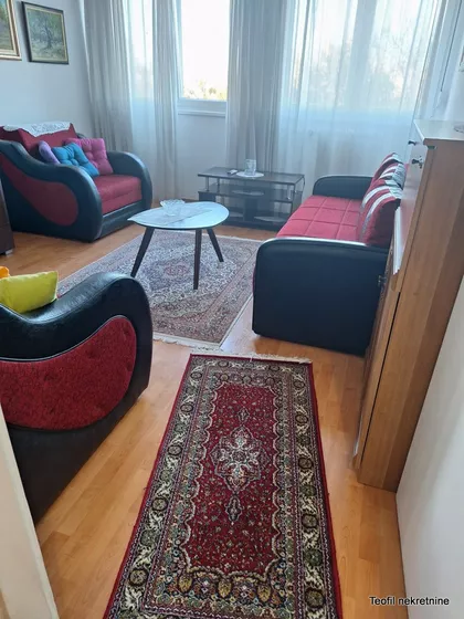 Pariske komune | 4zida.rs