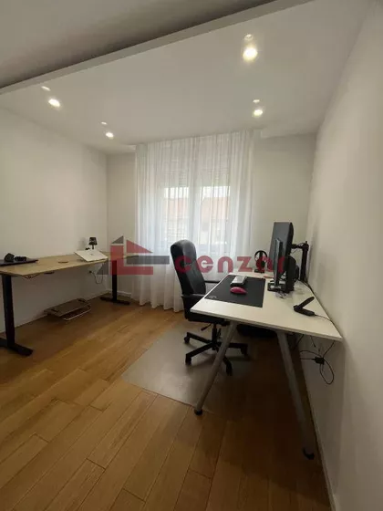 Kertvaroš | 4zida.rs