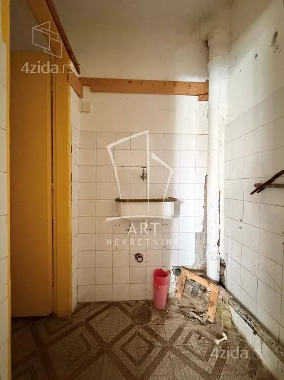 Garaža | 4zida