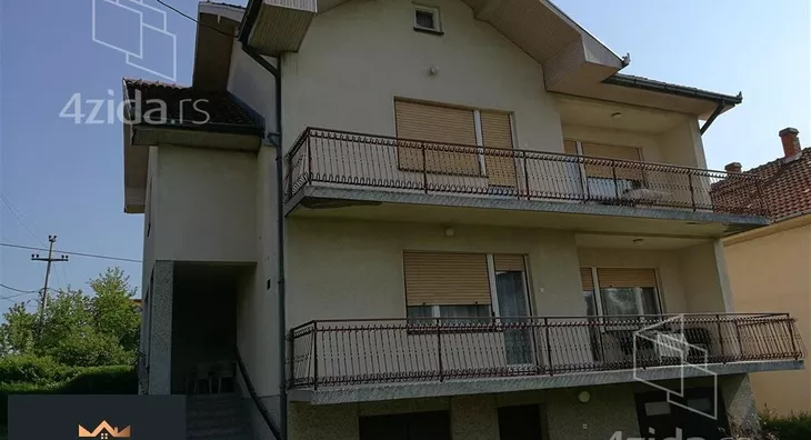 3-etažna kuća | 4zida