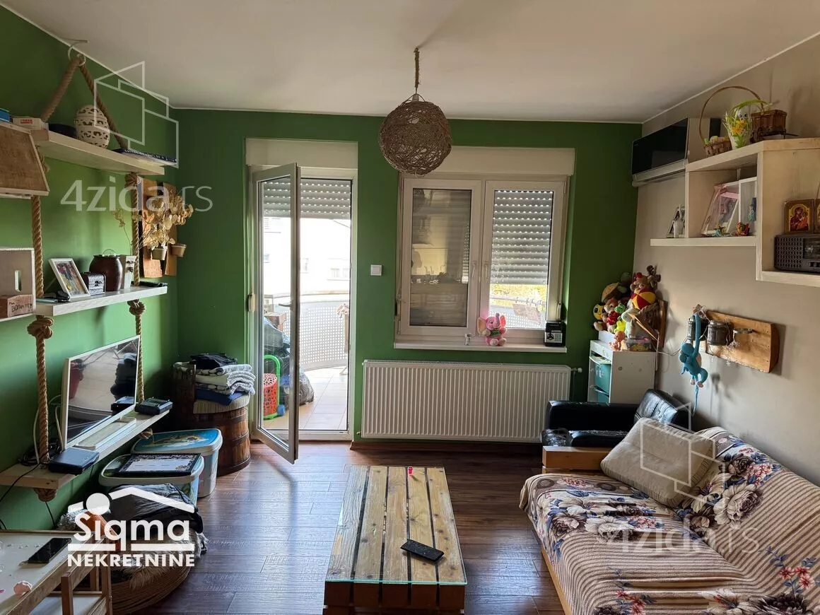 Dvoiposoban stan | 4zida