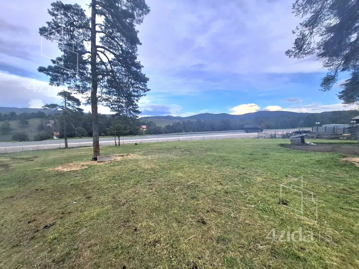 Građevinsko zemljište | 4zida