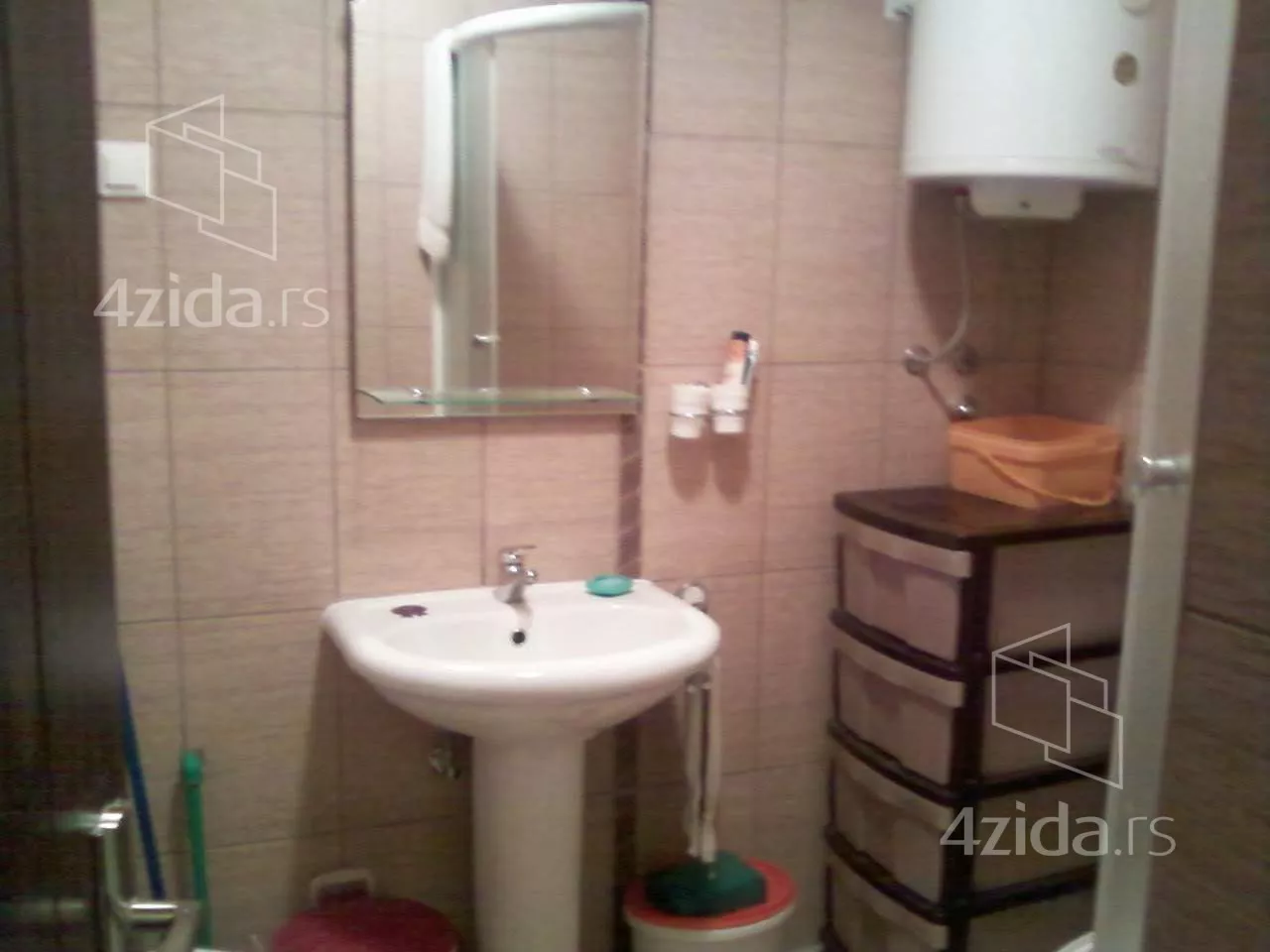 Garsonjera | 4zida