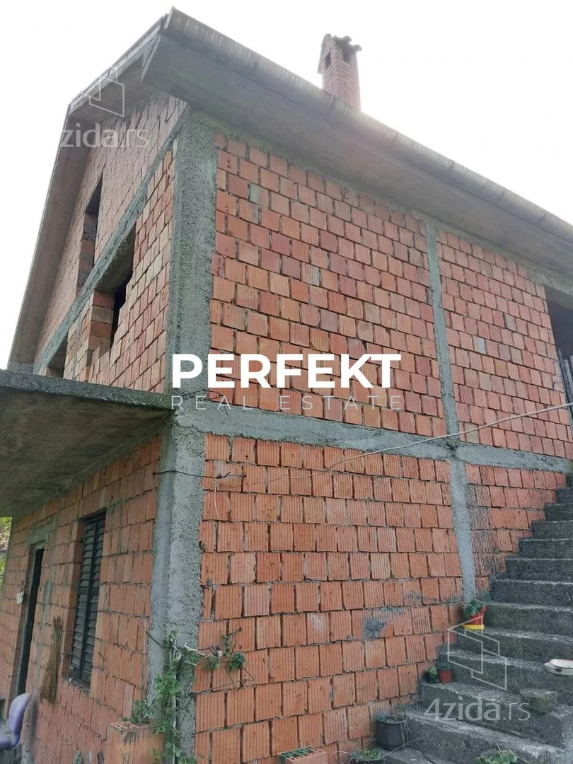 2-etažna kuća | 4zida