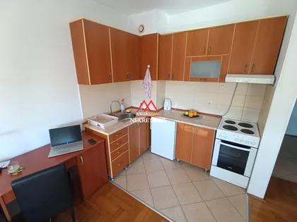 Bulevar Cara Lazara | 4zida.rs
