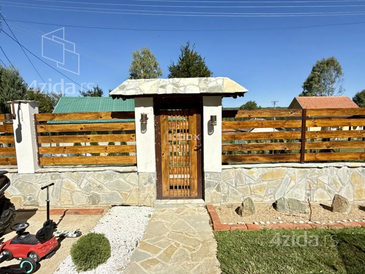 Kuća | 4zida