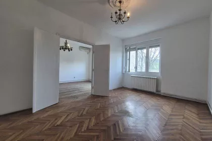 Cetinjska bb | 4zida.rs