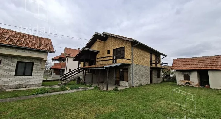 3-etažna kuća | 4zida