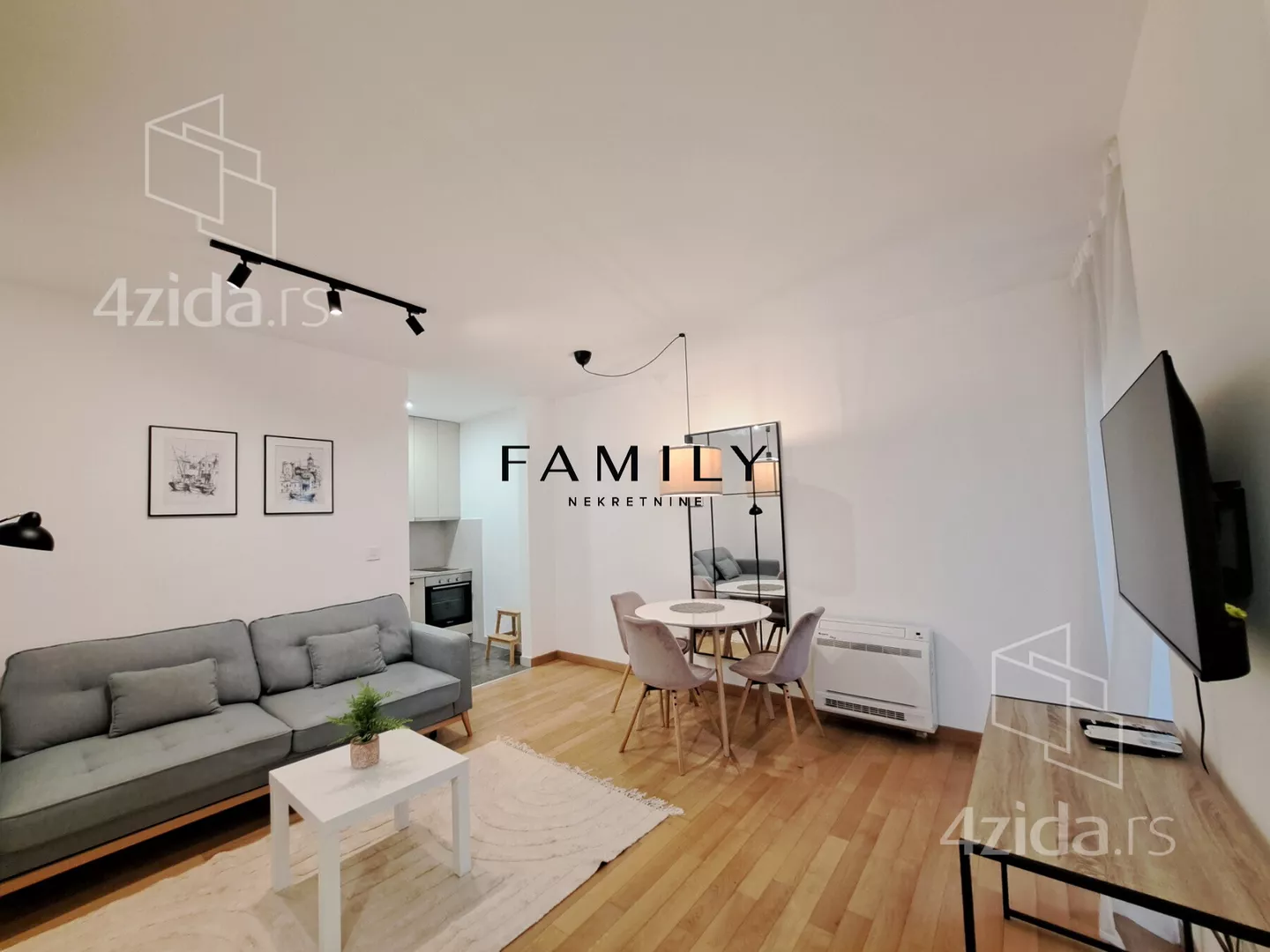 Jednoiposoban stan | 4zida