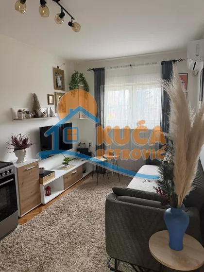 Radnih brigada | 4zida.rs