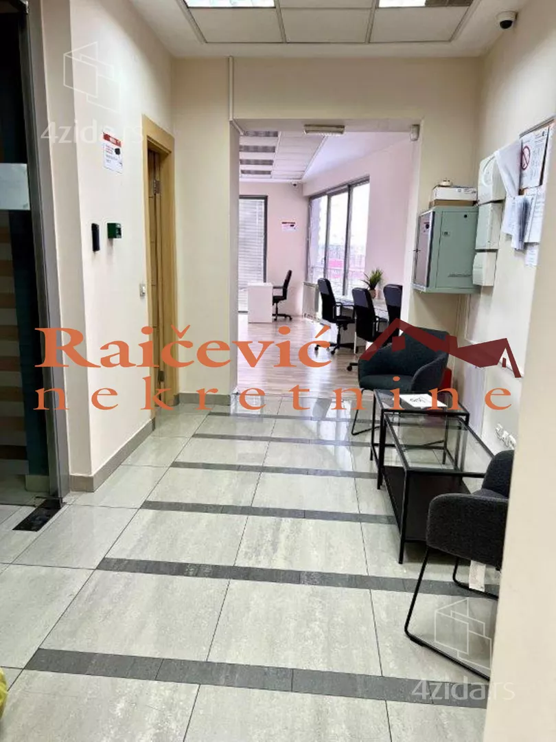 Poslovni prostor | 4zida