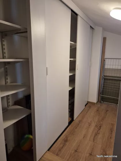 Šumadijska | 4zida.rs