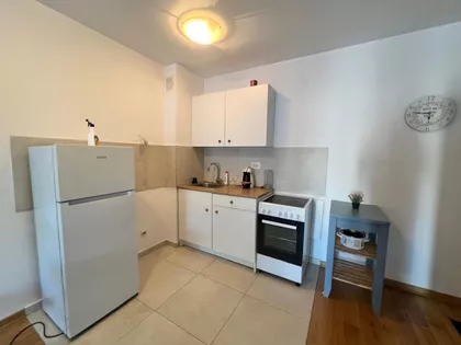 Dobropoljska | 4zida.rs