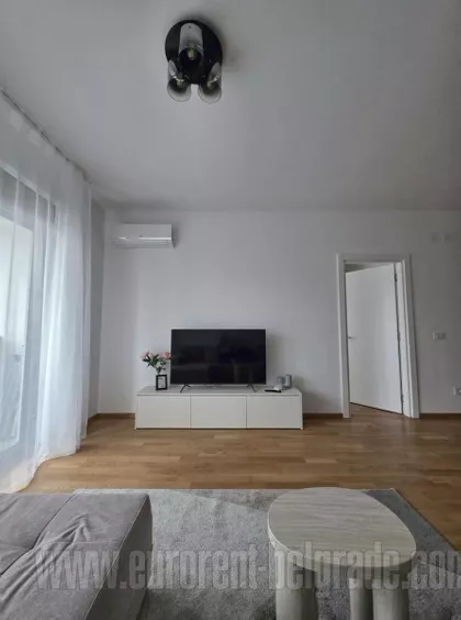 BEŽANIJSKA KOSA KVART | 4zida.rs