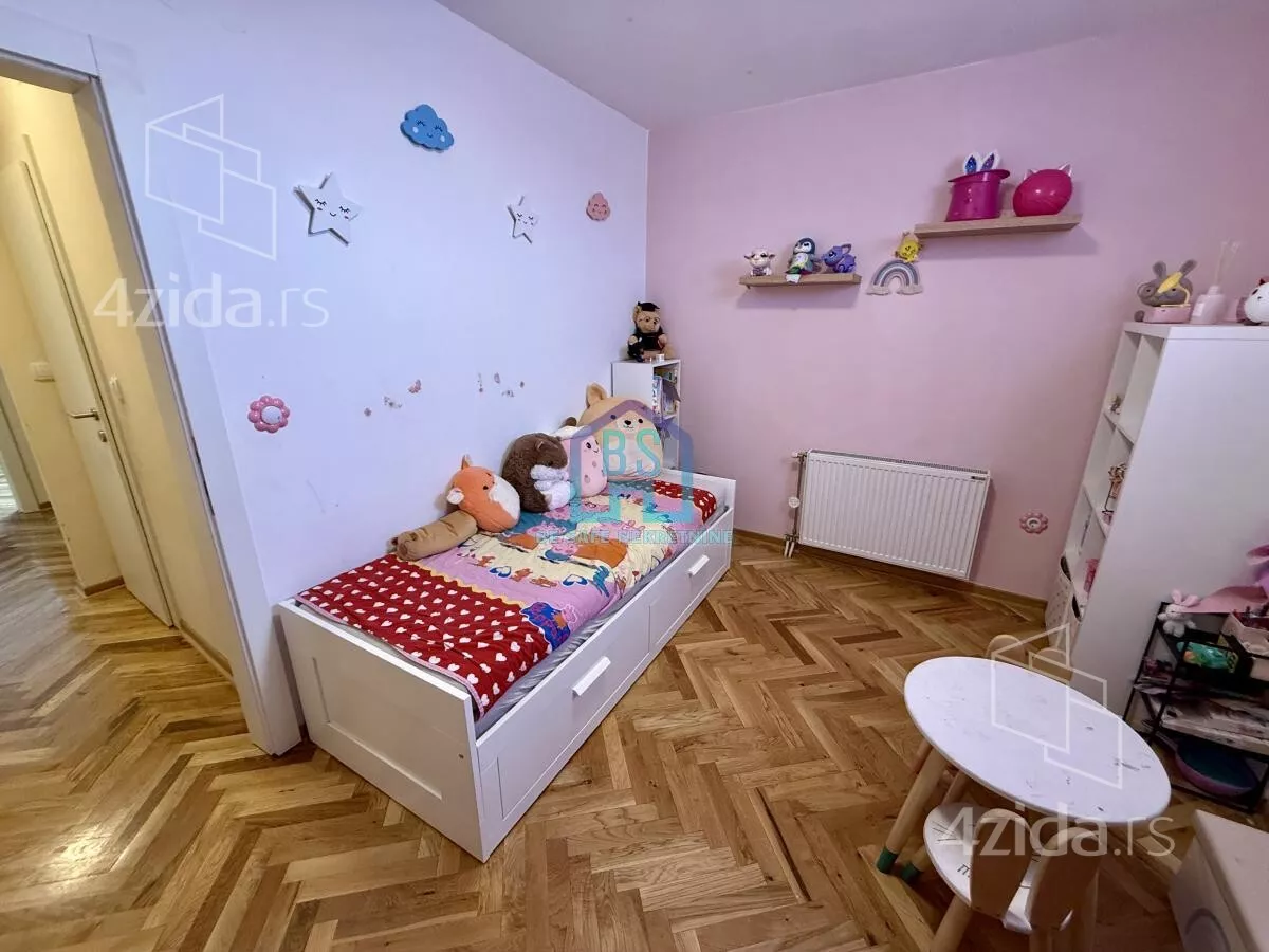 Troiposoban stan | 4zida