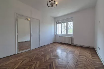 Cetinjska bb | 4zida.rs